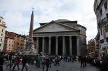 Piazza della Rotonda, Pantheon