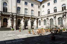 Japanisches Palais, Innenhof