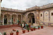 Hotel Indra Vilas