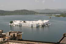 Das berhmte Hotel Lake Palace