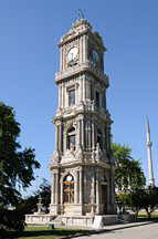 Dolmabahce Palast, Uhrturm