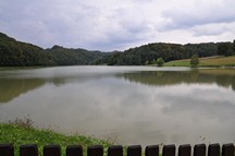Idyllischer See in der Nhe unseres Restaurants zu Mittag