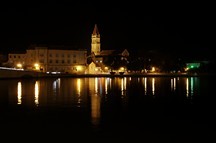 Trogir bei Nacht