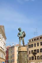 Trg Marsala Tita, Brunnen