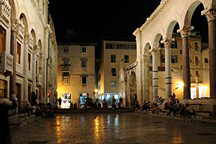 Split bei Nacht