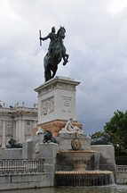 Plaza de Oriente, Reiterstatue Philipp IV