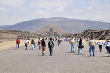 Calzada de los Muertos, Pyramide des Mondtempels (Teotihuacan)