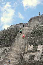 Hauptpyramide (N10-43)
