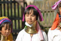 Langhalsfrauen