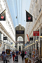 Den Haag, Passage