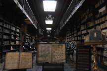 Franziskanerkloster, Bibliothek