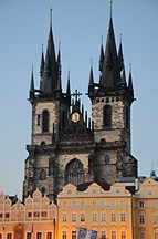 Altstdter Ring, Tyn-Kirche, Blaue Stunde
