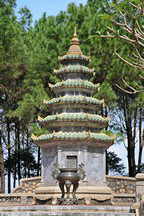 Grabstupa des Abtes Thich Don Hau