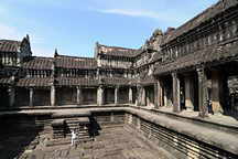 Angkor Wat, Kreuzgang, Wasserbecken