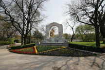 Johann Strauss Denkmal